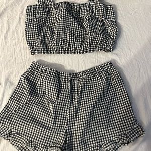 Size small shorts and crop top LA HEARTS nwot